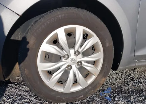 2021 Hyundai Accent Se из США, поврежденный, VIN 3KPC24A62ME137701